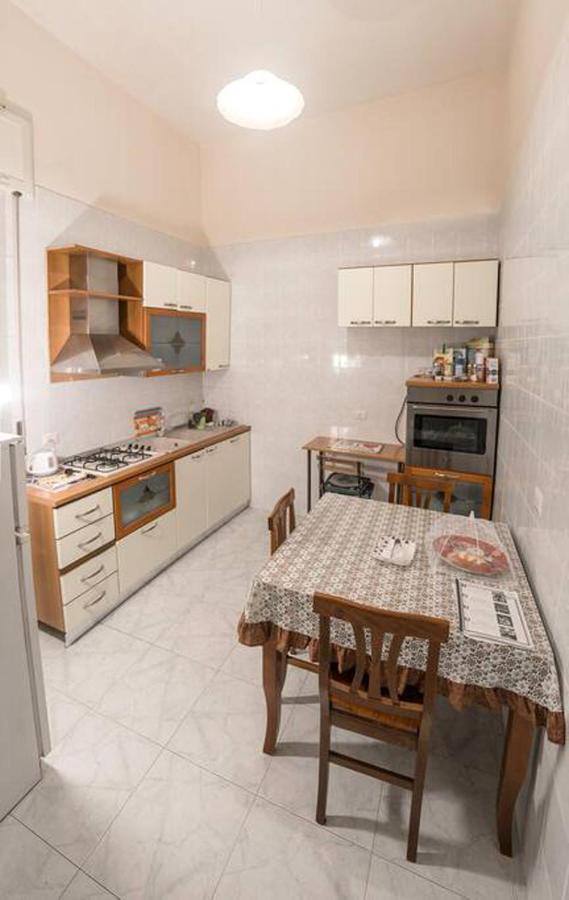 ナポリ Casa Di Pupa Bed & Breakfast エクステリア 写真